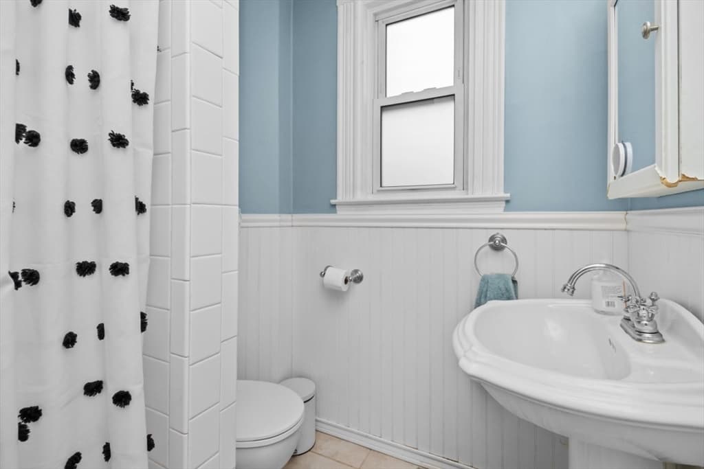 3 Family at 725 East 3rd St, Boston MA 02127, Boston, photo 20 of 41