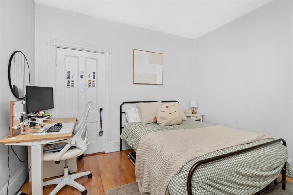 3 Family at 725 East 3rd St, Boston MA 02127, Boston, photo 9 of 41
