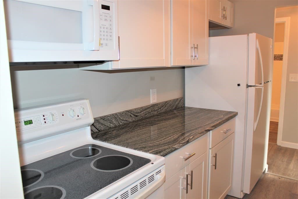 127 Kings St # 304, Franklin MA 02038 photo 3