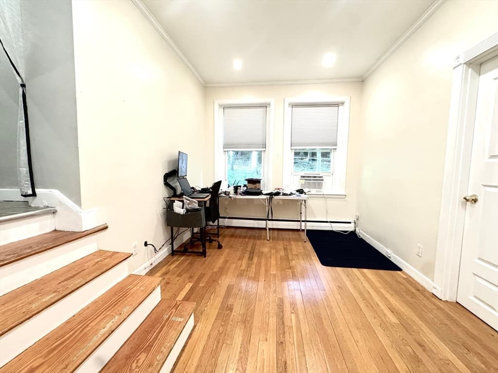 15-17 University Rd # 22, Brookline MA 02445