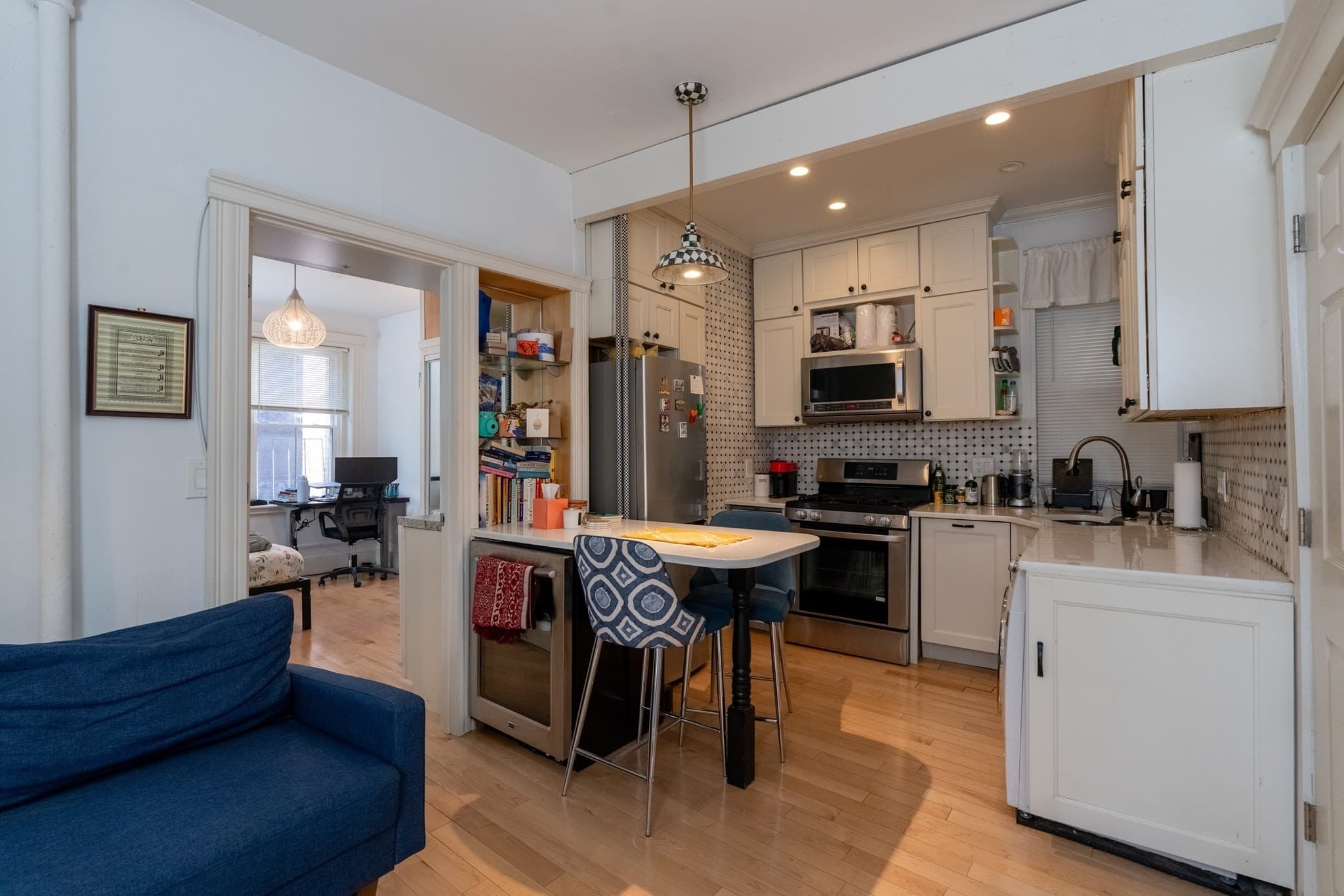 Condominium at 68 Phillips St # 6, Boston MA 02114, photo 6 of 17