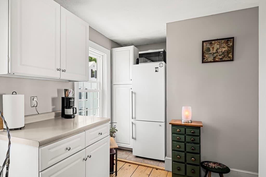 376 Main St # 4, Amesbury MA 01913 photo 17