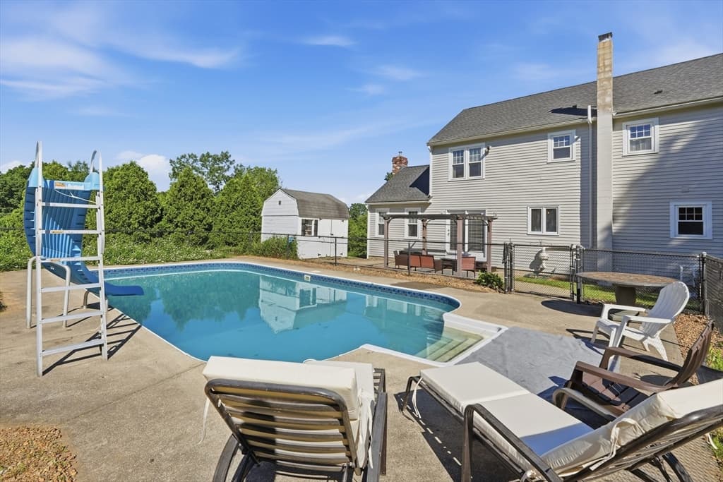 Single Family Residence at 4 Tracy Ann Drive, Grafton MA 01536, Grafton, photo 32 of 35
