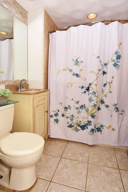 Single Family Residence at 435 Cabot St # B, Beverly MA 01915, Beverly, photo 23 of 37
