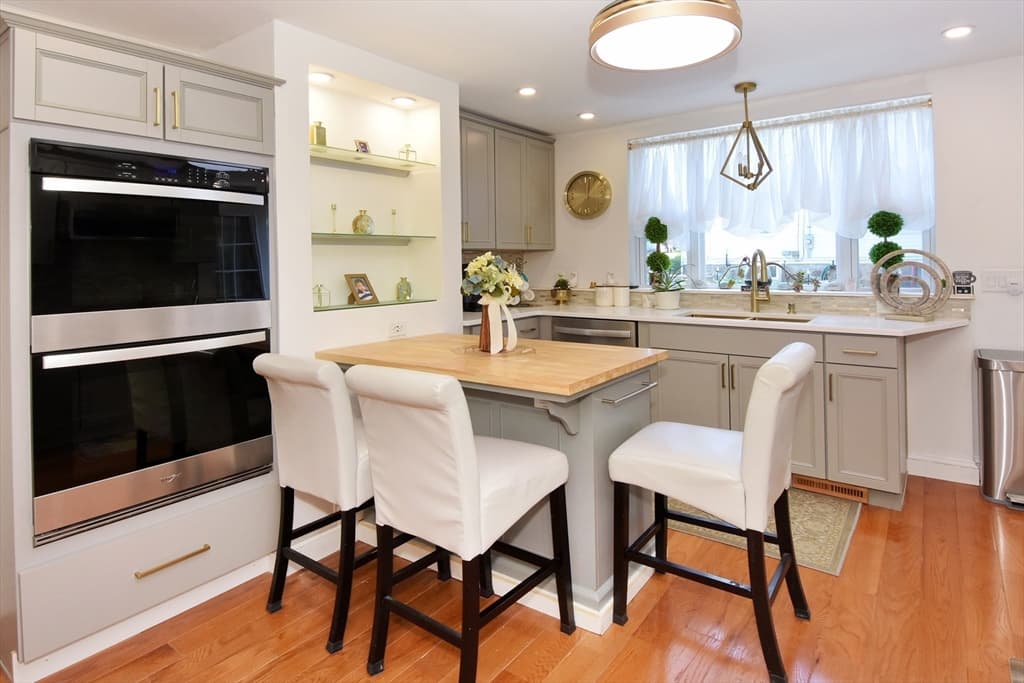 Single Family Residence at 435 Cabot St # B, Beverly MA 01915, Beverly, photo 13 of 37