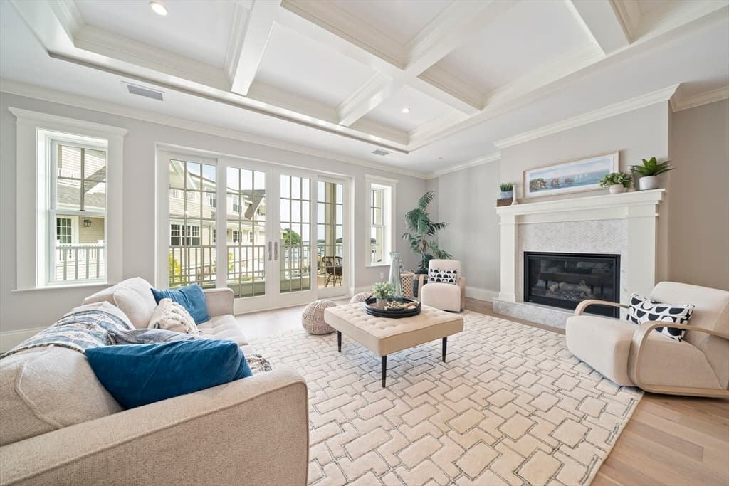 Condominium at 124 Elm Street # 202, Cohasset MA 02025, Cohasset, photo 5 of 24