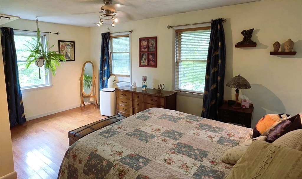 Single Family Residence at 203 Lakeview Ave, Tyngsborough MA 01879, Tyngsborough, photo 12 of 38