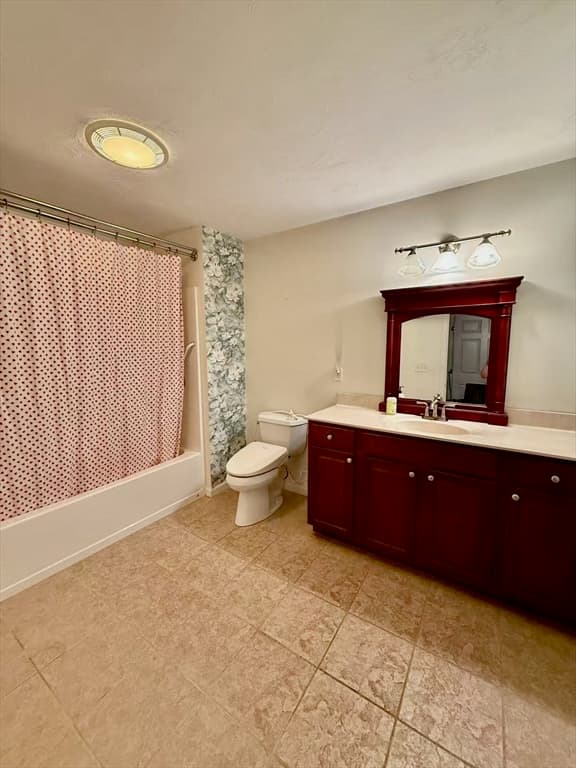 9 Daniel Dr # 9, Oxford MA 01537 photo 11