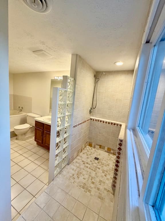 Condominium at 22 Celestial Way # 22, Salem MA 01970, photo 24 of 42