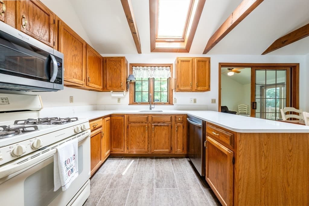 18 Goat Field Ln, Barnstable MA 02601 photo 7