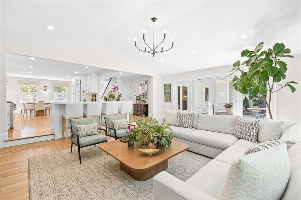 Single Family Residence at 39 Fairbanks Ave, Wellesley MA 02481, Wellesley, photo 15 of 42