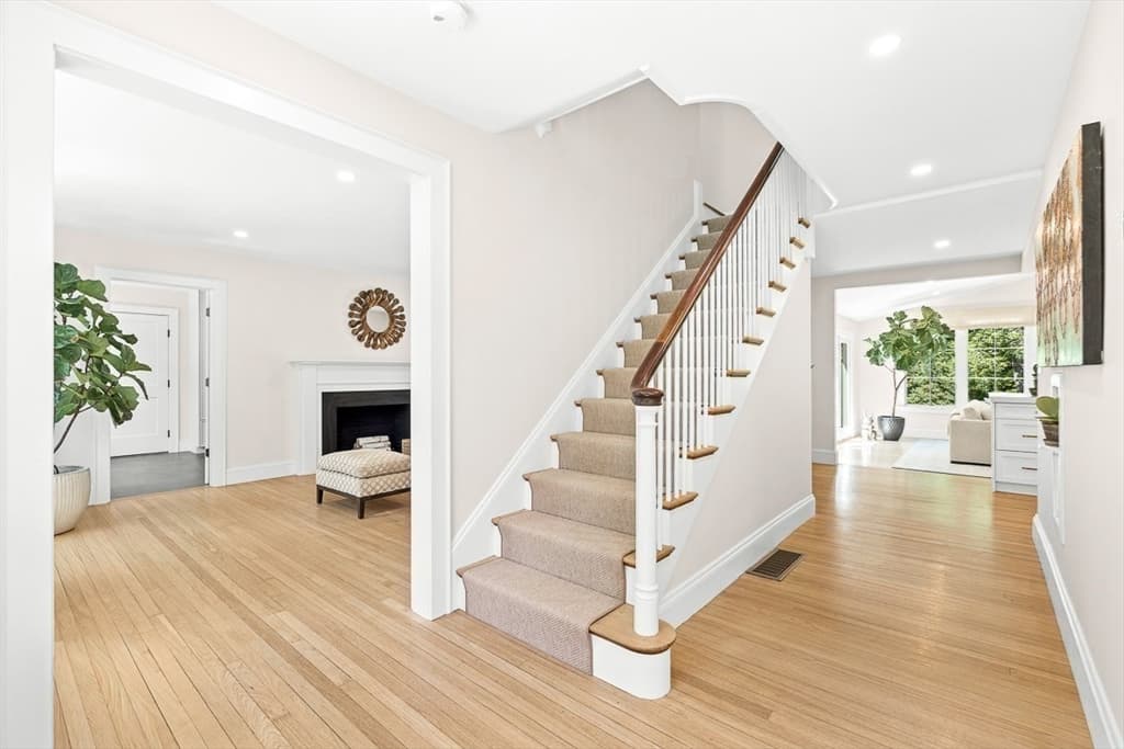 Single Family Residence at 39 Fairbanks Ave, Wellesley MA 02481, Wellesley, photo 4 of 42