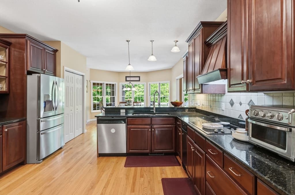 2 Highview Cir, Wilbraham MA 01095 photo 13
