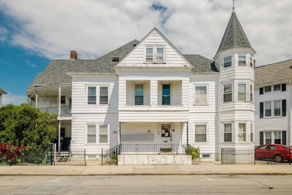 517 South Main St, Fall River MA 02721