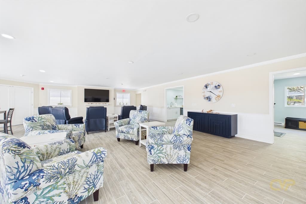 15 Park Ave # 211, Hull MA 02045 photo 8