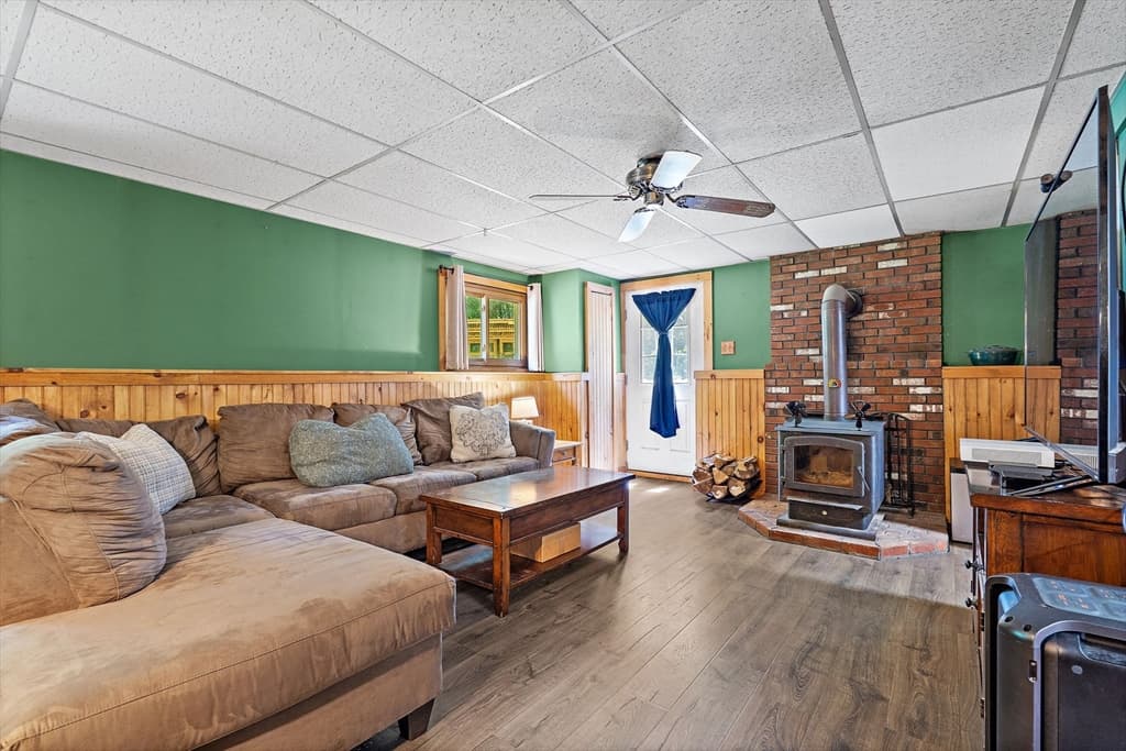 Single Family Residence at 90 Oakmont Ave, Westminster MA 01473, Westminster, photo 19 of 32