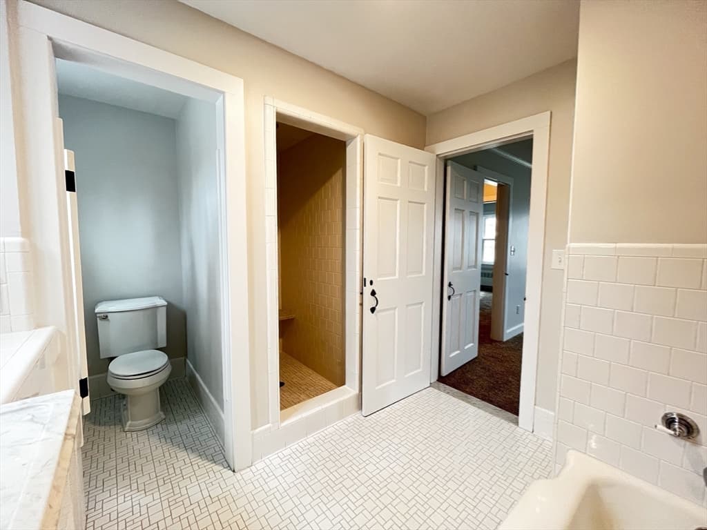 Single Family Residence at 200 Highcrest Rd, Fall River MA 02720, Fall River, photo 24 of 41