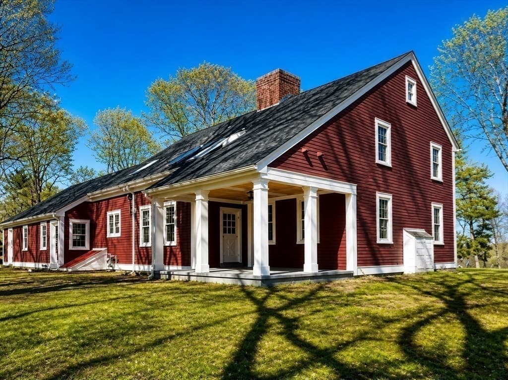 Single Family Residence at 200 Highcrest Rd, Fall River MA 02720, Fall River, photo 4 of 41