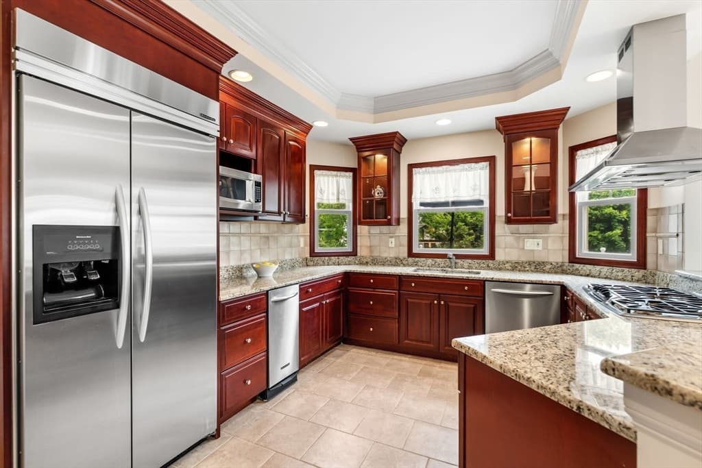 Single Family Residence at 43 Andrew Ave, Hull MA 02045, Hull, photo 11 of 38