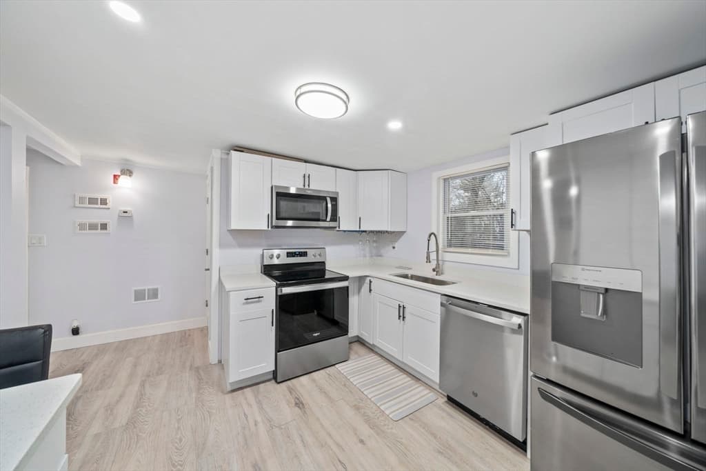 73 Laurie Ave, Abington MA 02351 photo 6