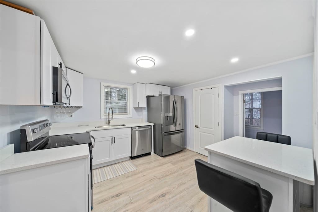 73 Laurie Ave, Abington MA 02351 photo 5