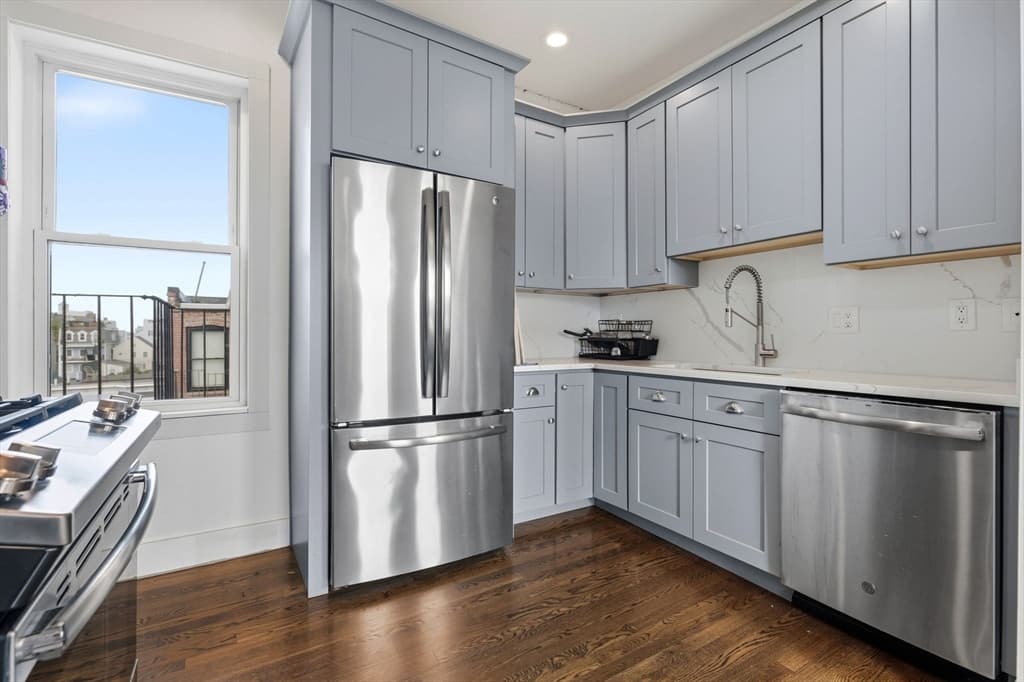 Condominium at 12 Pearl St # 4, Boston MA 02129, Boston, photo 2 of 14
