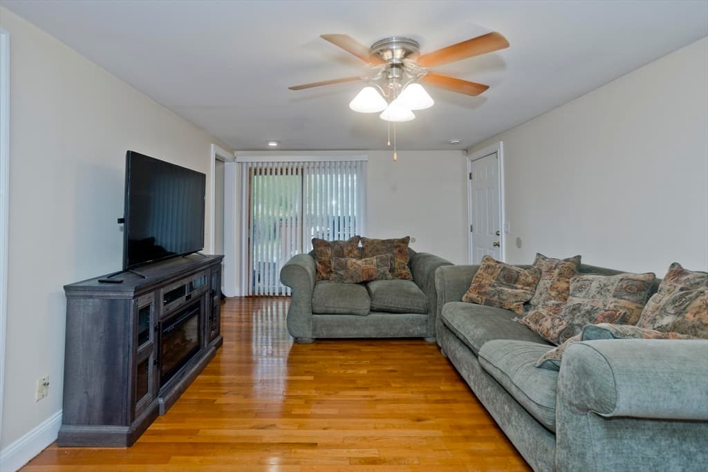 91 Spikenard Cir, Springfield MA 01129 photo 17