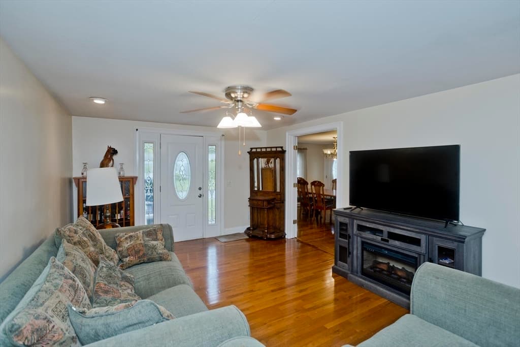 91 Spikenard Cir, Springfield MA 01129 photo 18