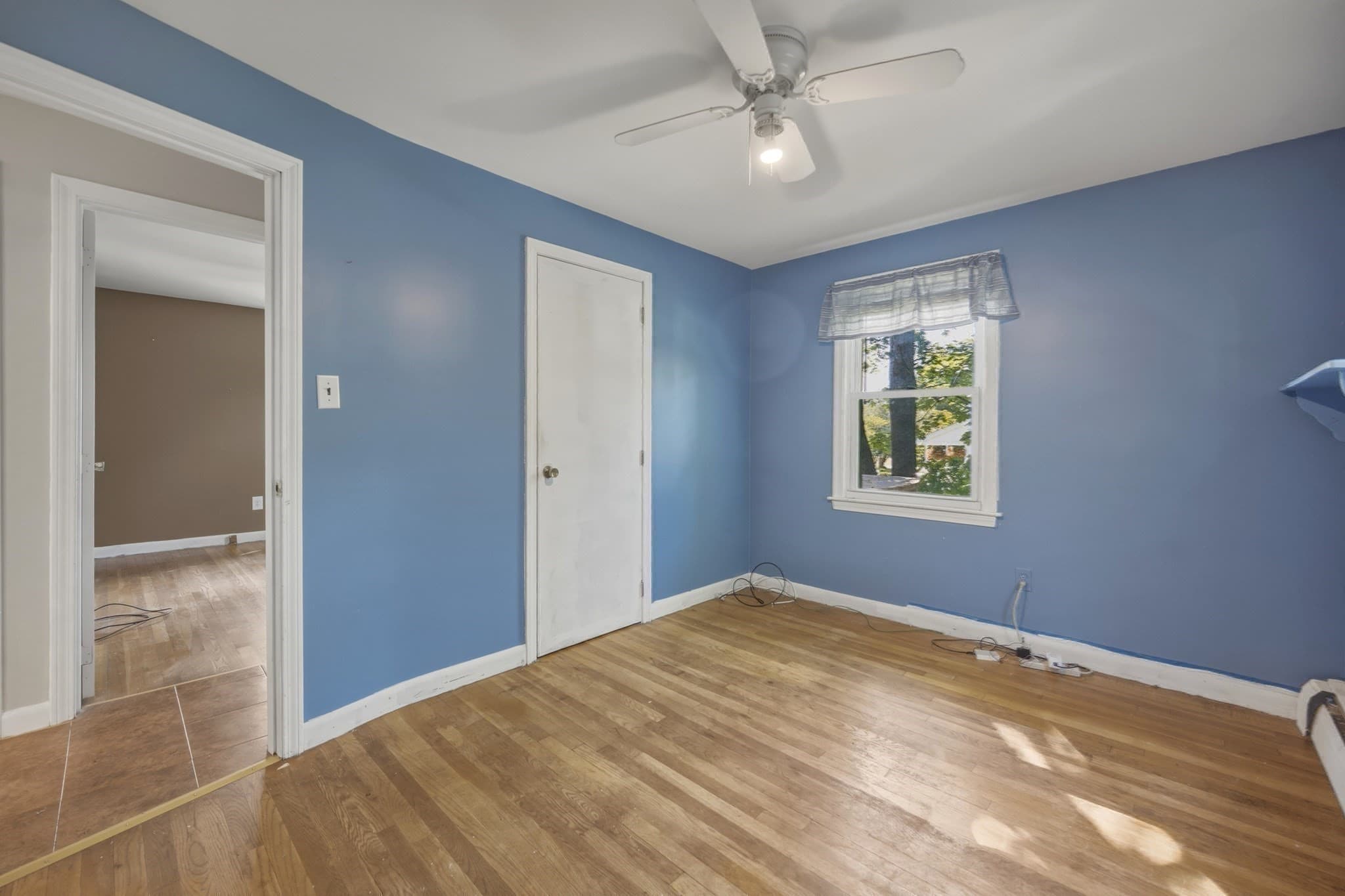 Single Family Residence at 26 Sunset Rd, Dracut MA 01826, photo 17 of 40