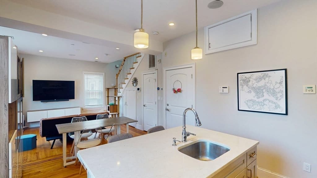 Condominium at 47 Harvest St # 3, Boston MA 02125, photo 6 of 32