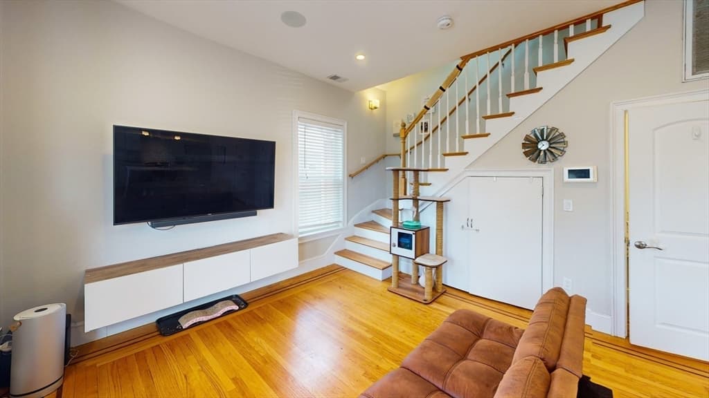 Condominium at 47 Harvest St # 3, Boston MA 02125, photo 8 of 32