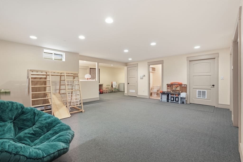18 Eveningstar Dr, Amherst MA 01002 photo 31