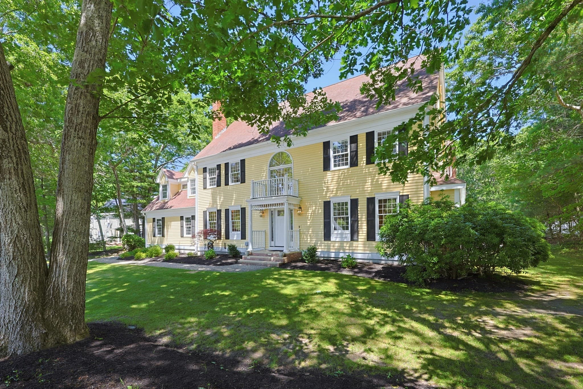 Single Family Residence at 8 Turner Hill Road, Medfield MA 02052, Medfield, photo 2 of 42