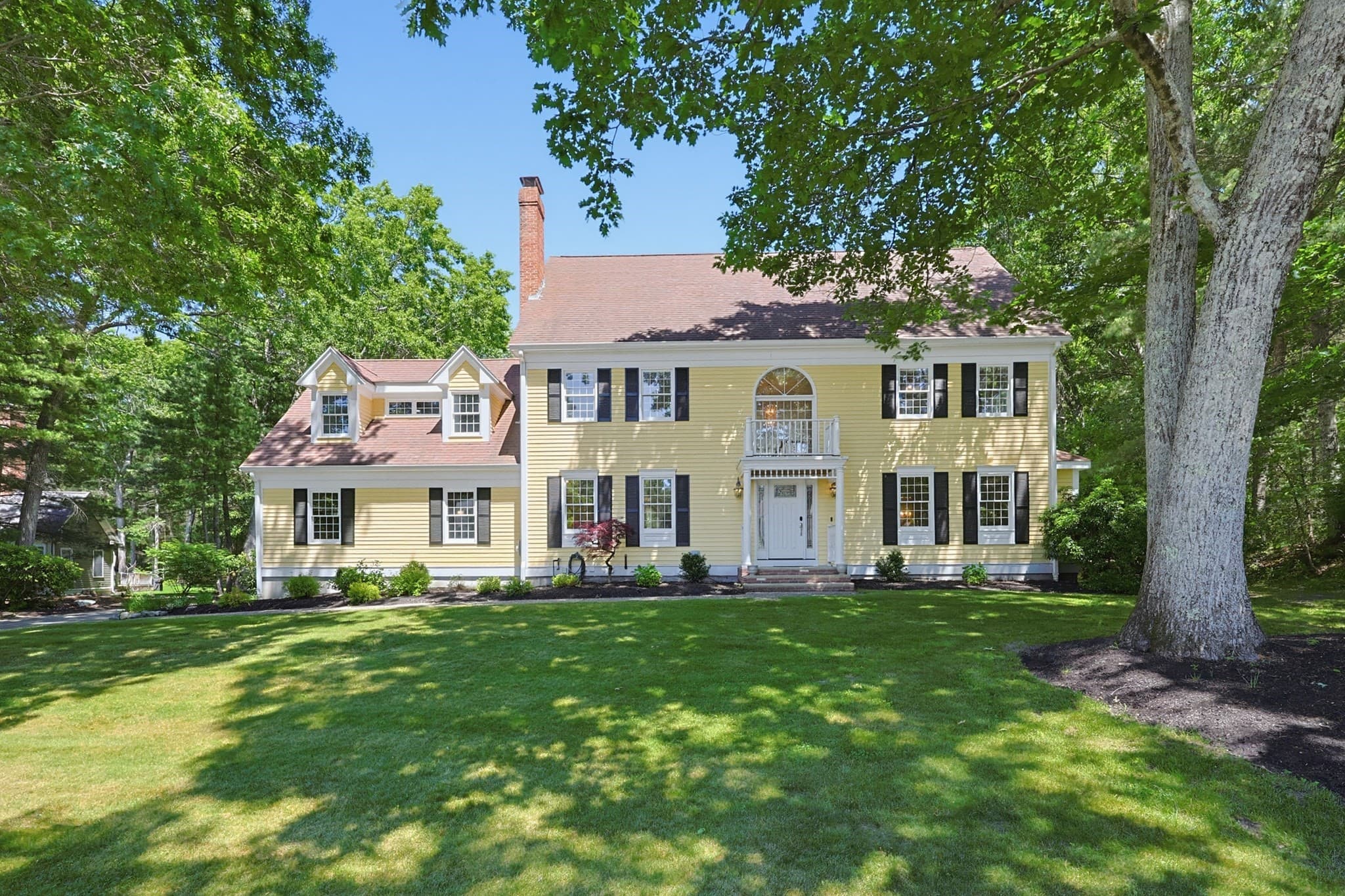 8 Turner Hill Road, Medfield MA 02052