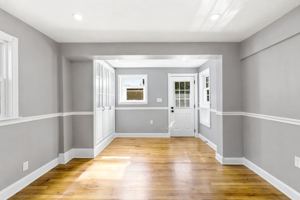 10 Washington Park, Newton MA 02460 photo 14