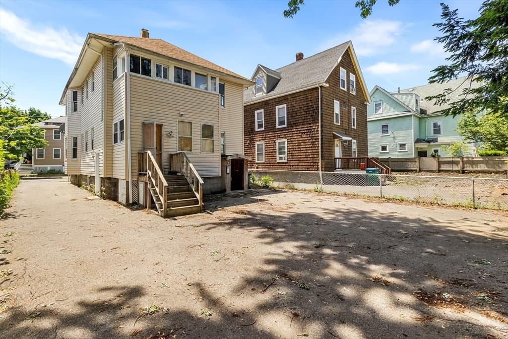 75 Orchard, Medford MA 02155 photo 32