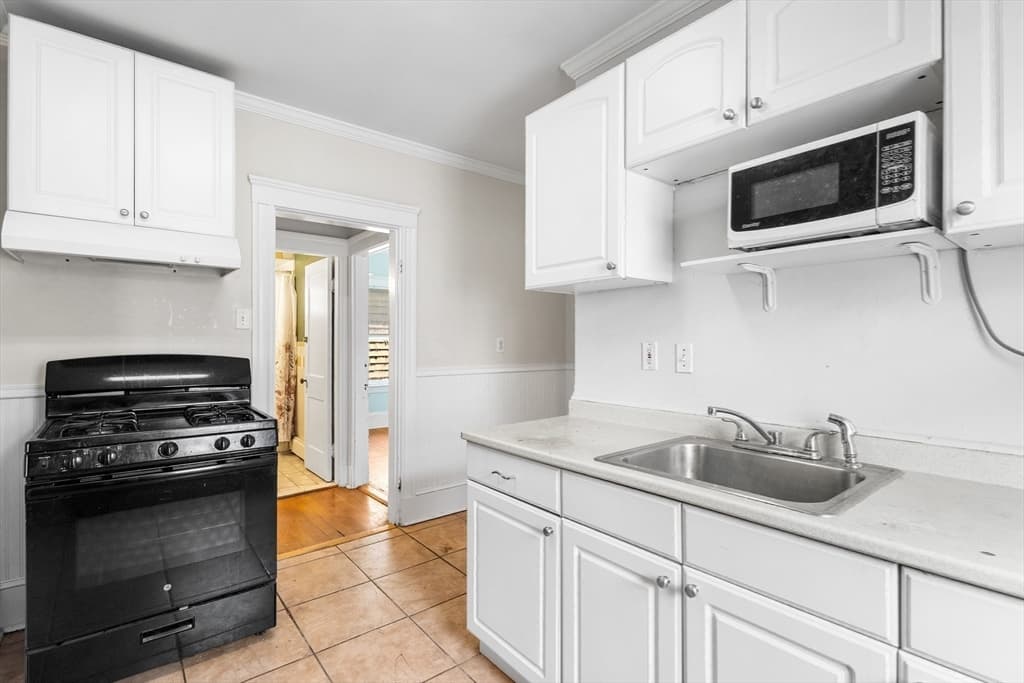 75 Orchard, Medford MA 02155 photo 18