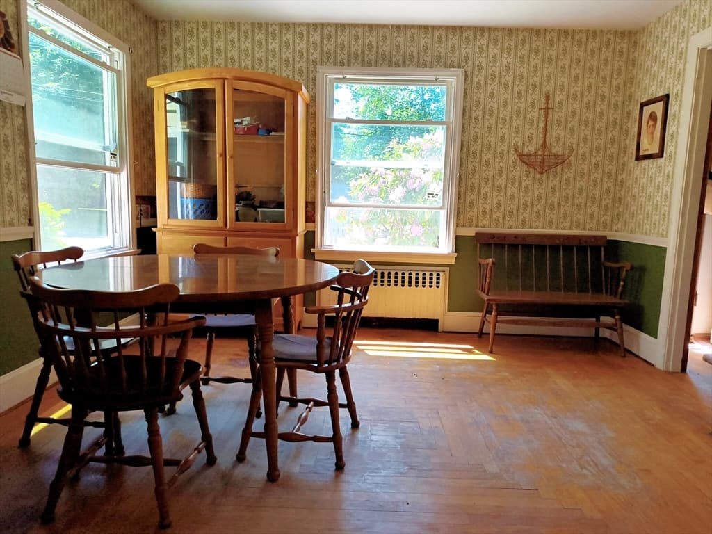 Single Family Residence at 4 Pleasant St, Plainville MA 02762, Plainville, photo 4 of 17