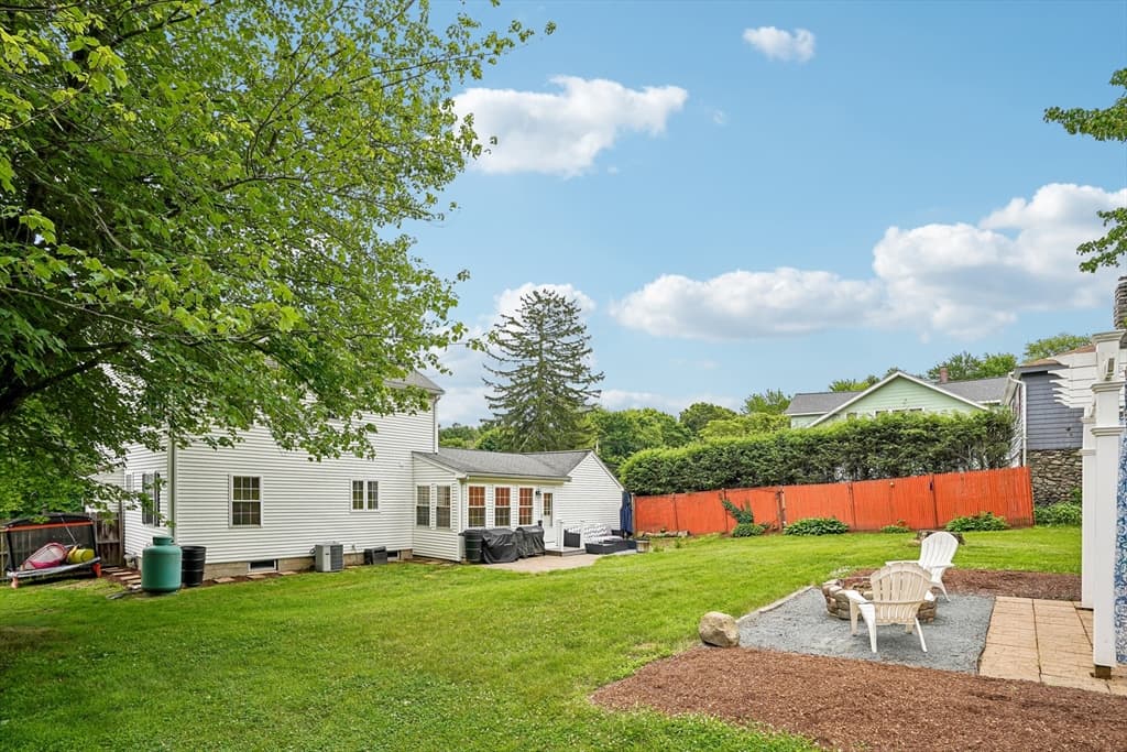Single Family Residence at 349 Summer St, Franklin MA 02038, photo 20 of 21