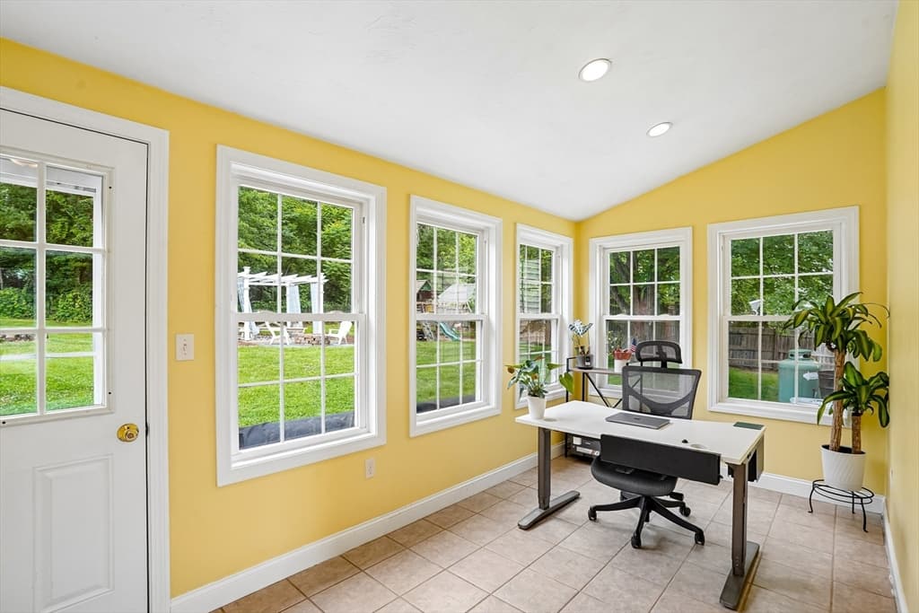 Single Family Residence at 349 Summer St, Franklin MA 02038, photo 11 of 21