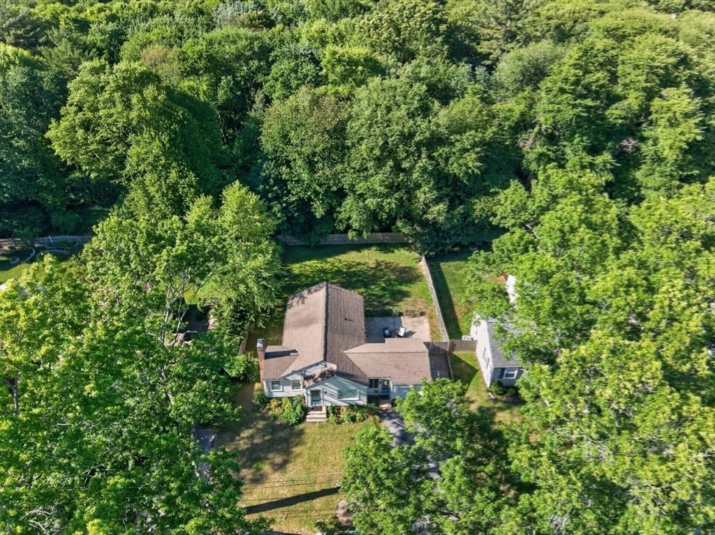 Single Family Residence at 9 Milton Rd, Barrington RI 02806, Barrington, photo 40 of 42