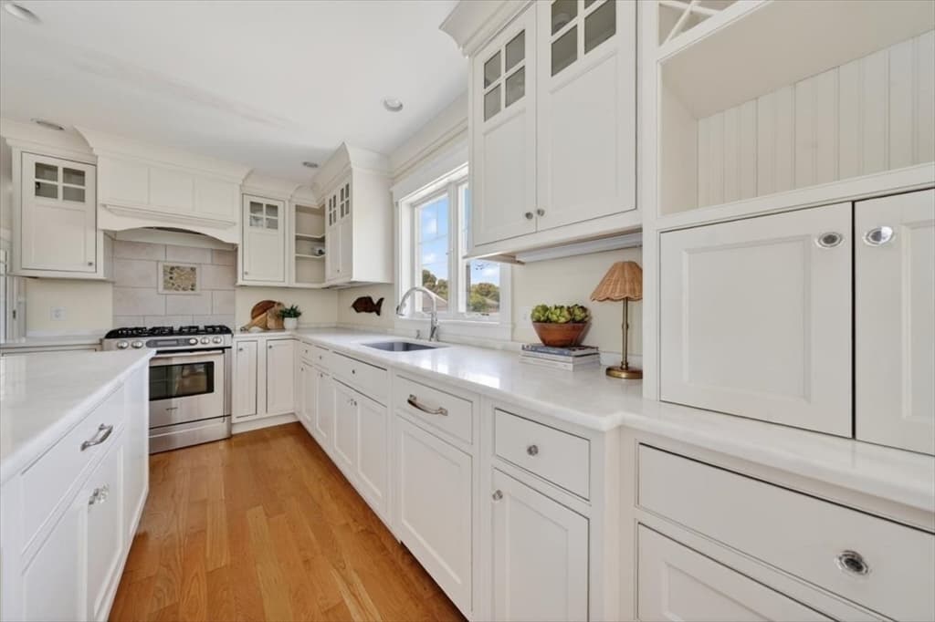 Single Family Residence at 33 Oceanside Drive, Scituate MA 02066, Scituate, photo 8 of 42