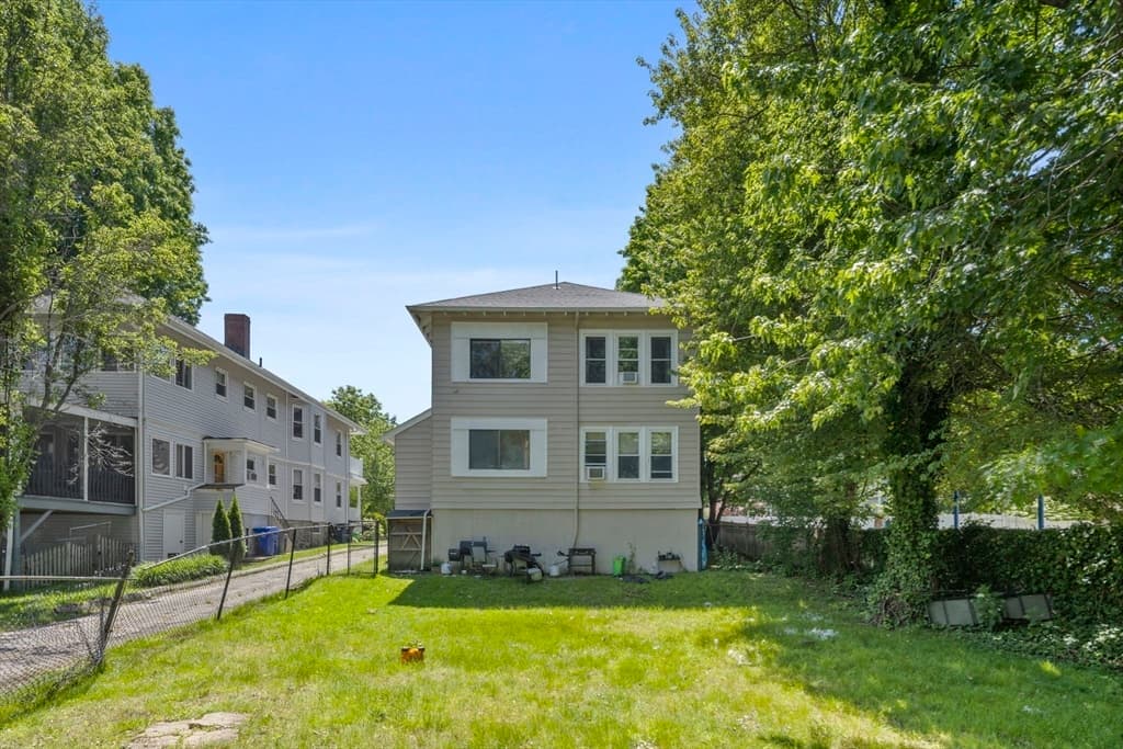 Multi Family at 66 Wren St, Boston MA 02132, Boston, photo 11 of 13