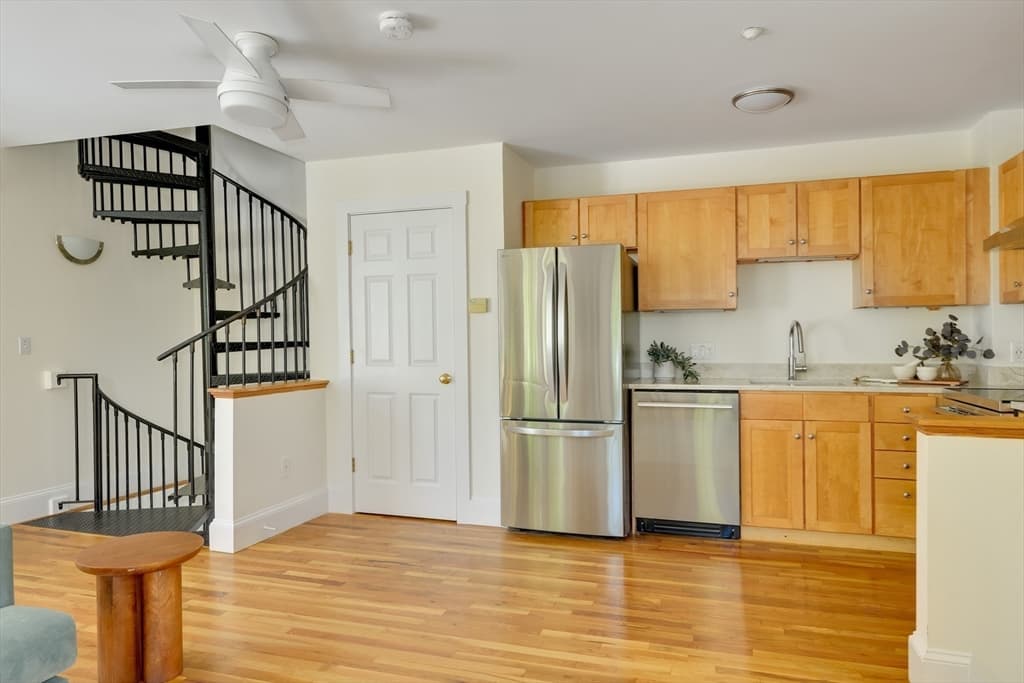411 Norfolk Street # A, Somerville MA 02143 photo 8