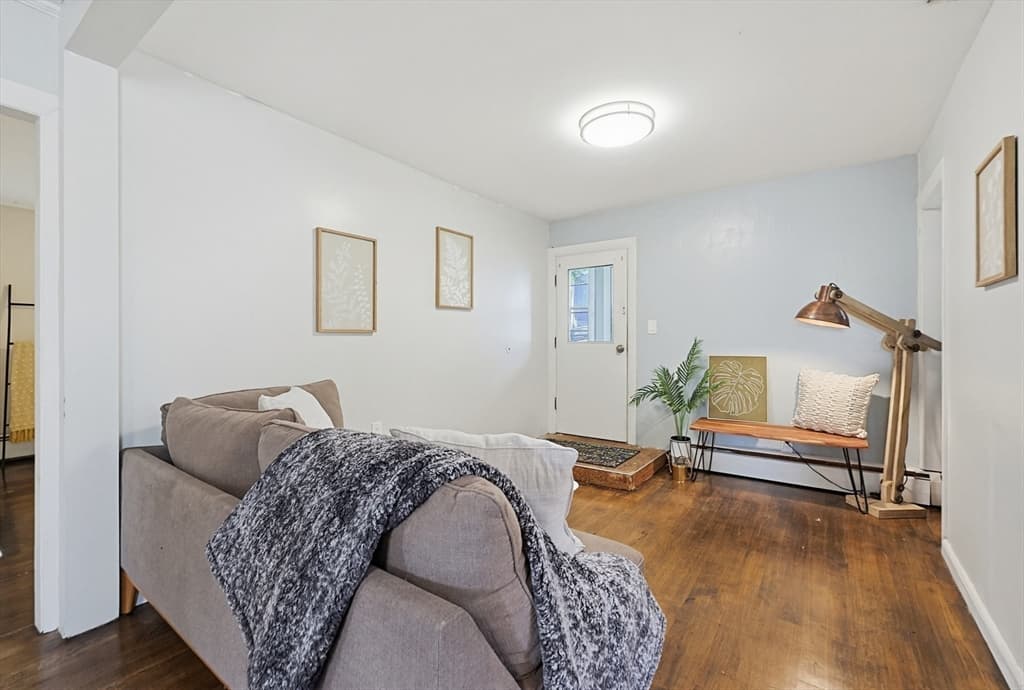 Condominium at 184 Ocean Ave W # 1, Salem MA 01970, photo 10 of 32