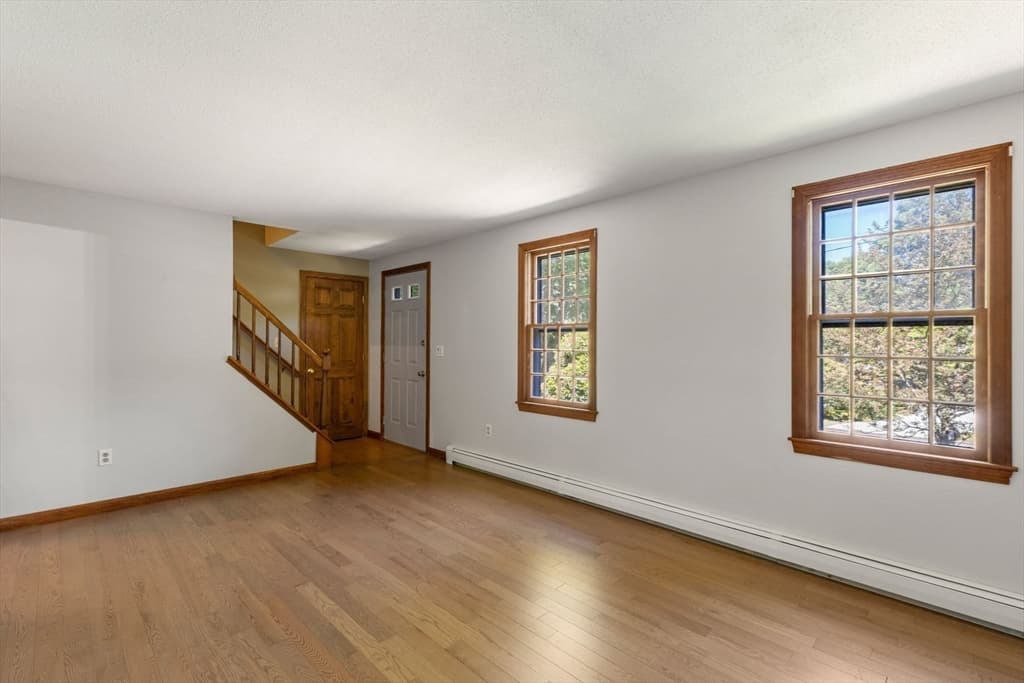 114 King Arthur Dr, Barnstable MA 02601 photo 9