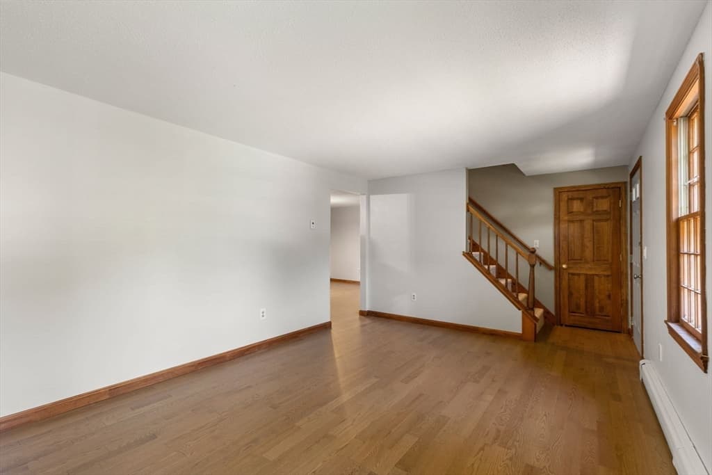 114 King Arthur Dr, Barnstable MA 02601 photo 10