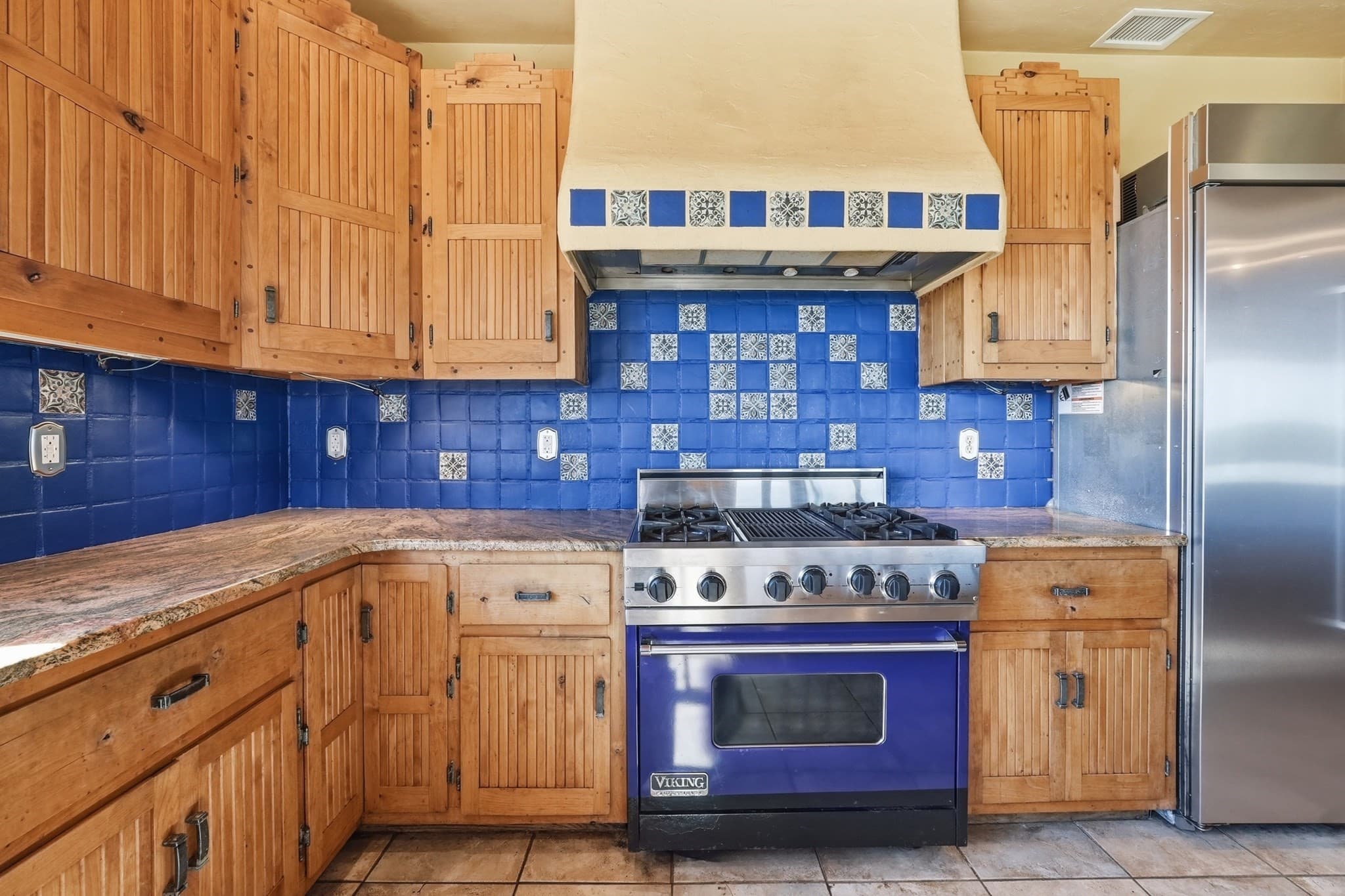 Single Family Residence at 5 Osgood Rd, Charlton MA 01507, photo 17 of 42