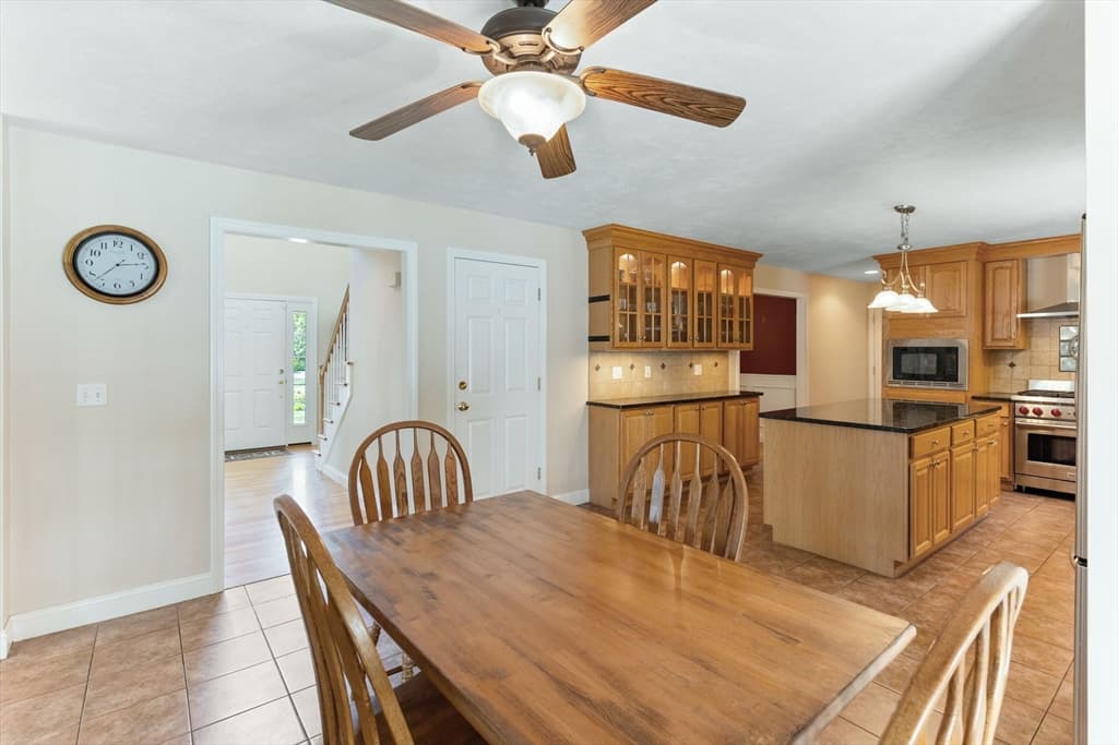79 Foxwood Lane, Raynham MA 02767 photo 18