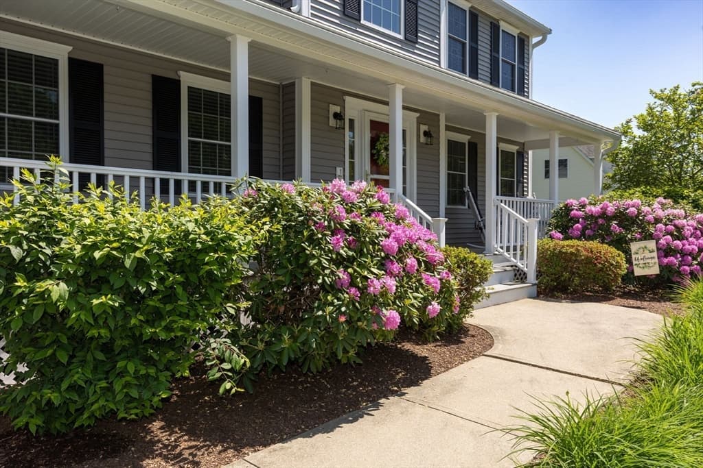 79 Foxwood Lane, Raynham MA 02767 photo 4